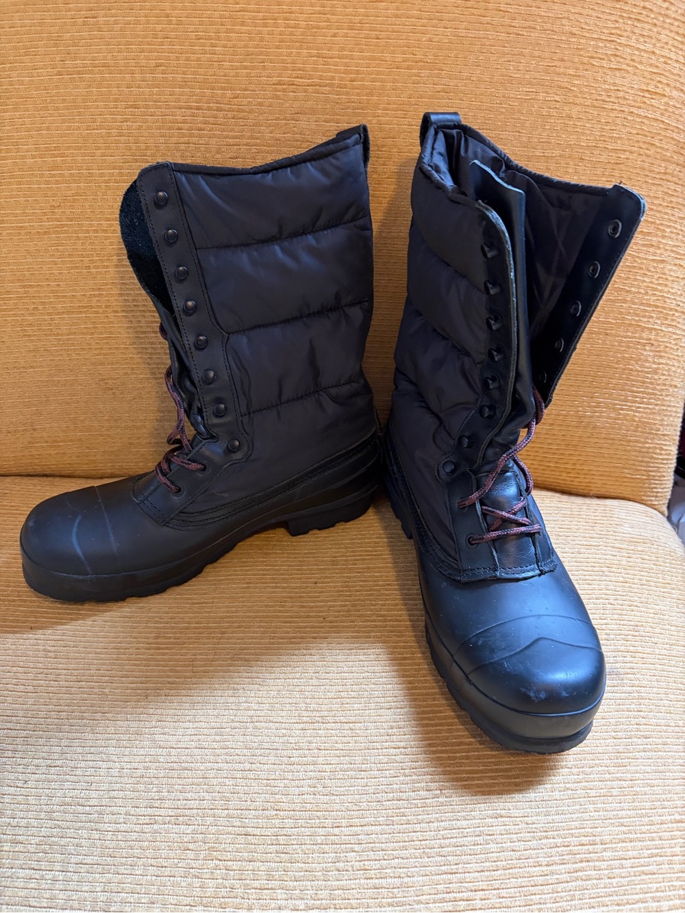 Hunter Quilted Winter Boots
